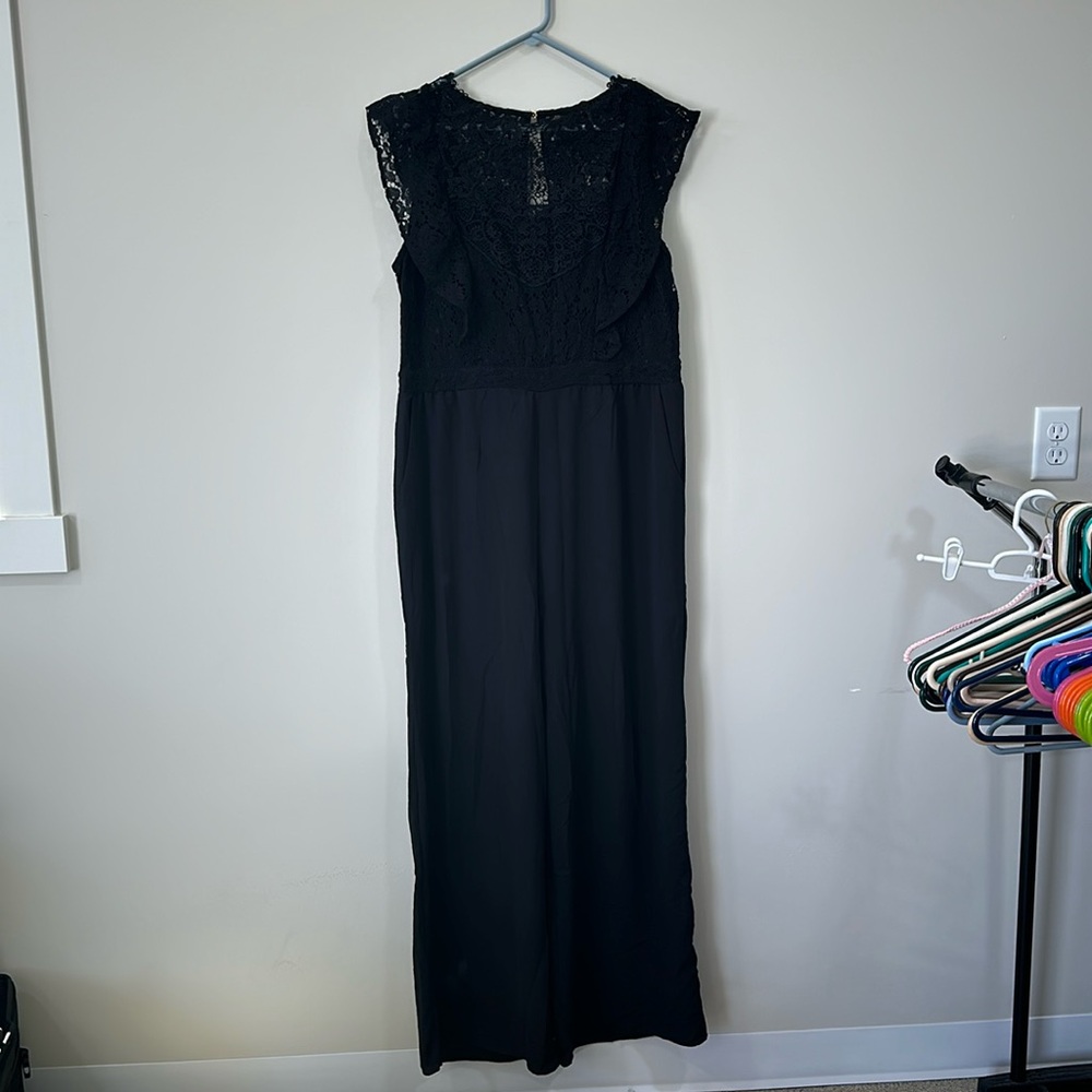 Wide leg lace jump suit /romper